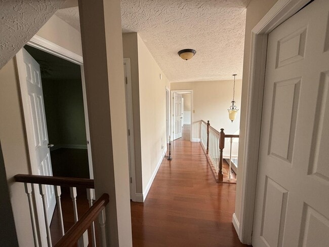 Building Photo - 7574 Allenwood Ct