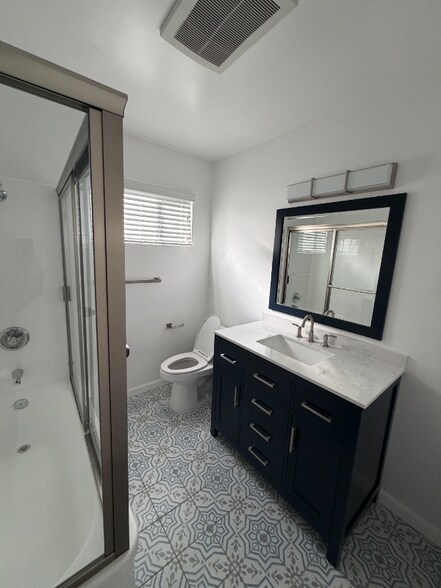 Building Photo - 5720-5730 Yolanda Ave