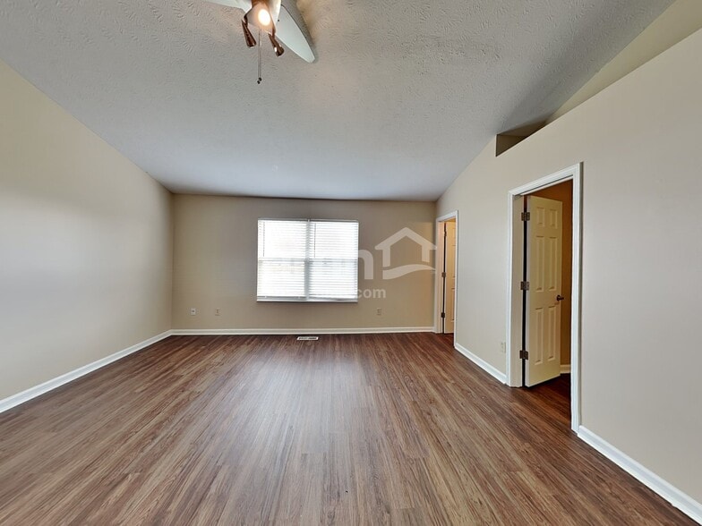 Building Photo - 5811 Outer Bank Rd