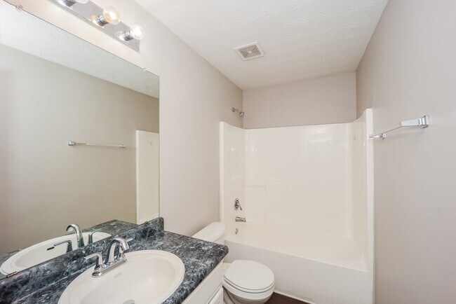 Building Photo - 3234 Diamond Bluff