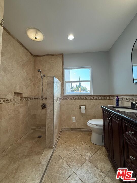 Building Photo - 15962 Gault St