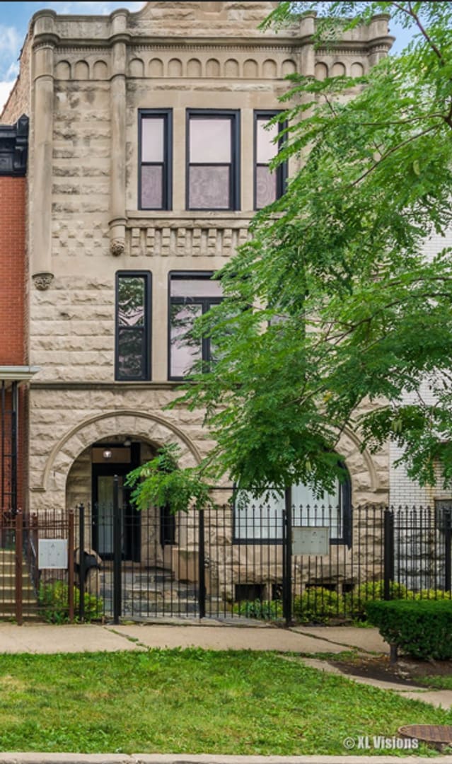 Primary Photo - 2837 W Washington Blvd