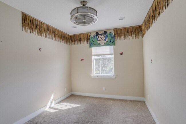 Building Photo - 510 Captiva Dr