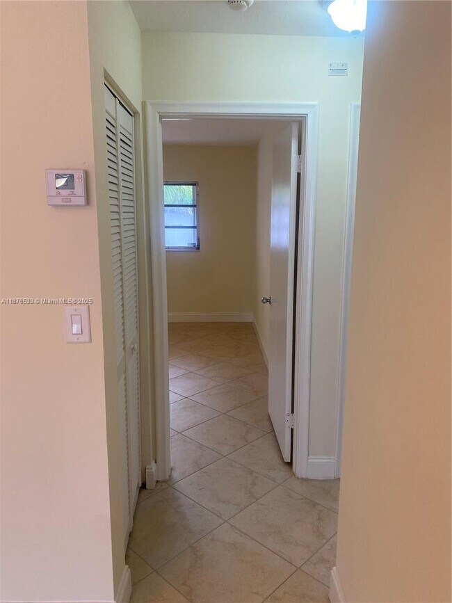 Building Photo - 8108 SW 81st Pl