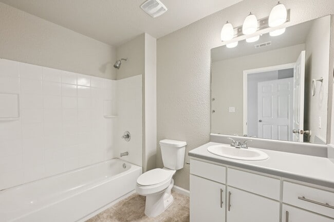 Building Photo - 282 Plez Morgan