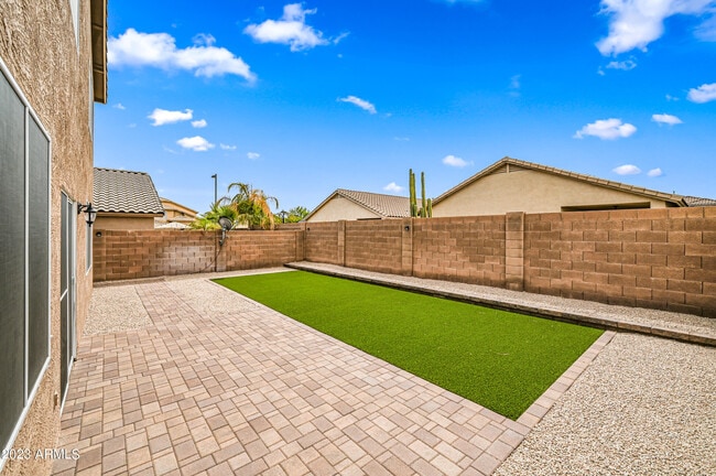Building Photo - 3075 W Yellow Peak Dr