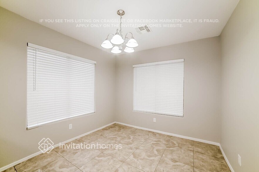 Building Photo - 3111 W Louise Dr