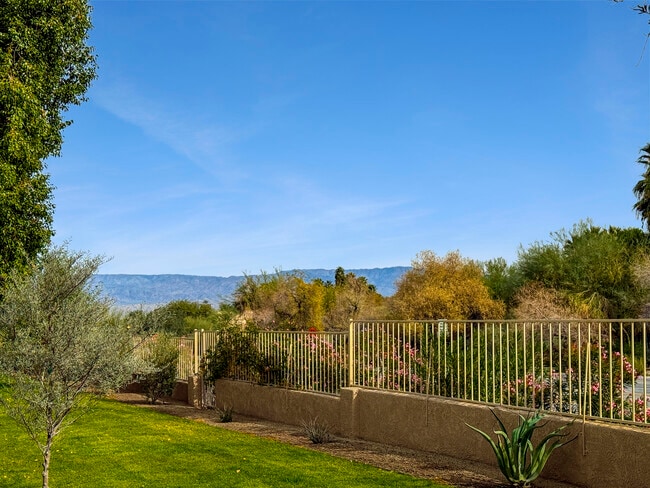 Building Photo - 73895 Saquaro Ct