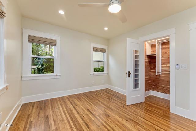 Building Photo - 520 S Los Robles Ave