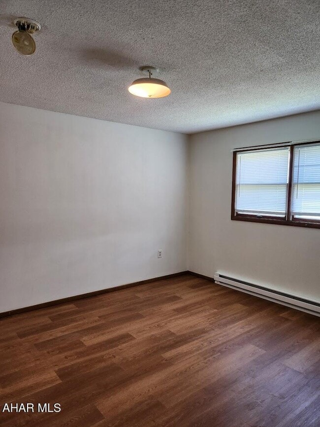 Building Photo - 534 N 5th St