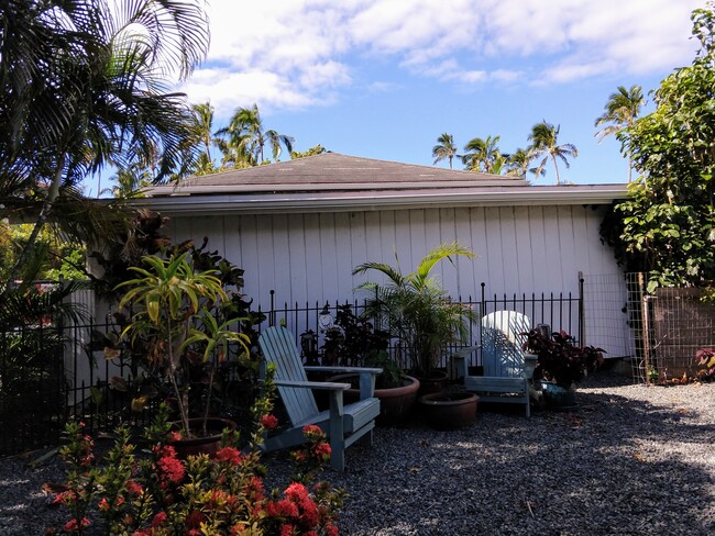 Building Photo - 112 Maunalua Ave