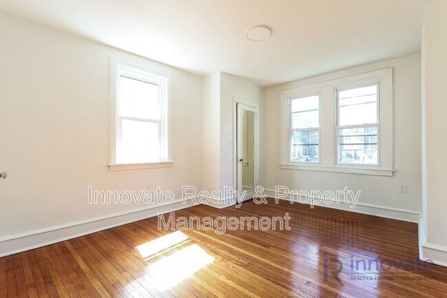 Building Photo - 1670 N Felton St