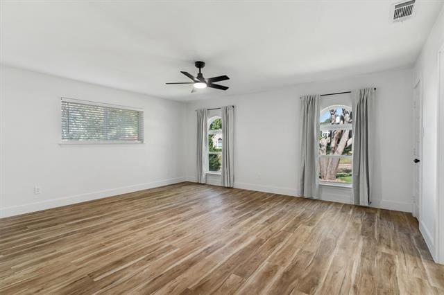 Building Photo - 219 Lakeview Dr