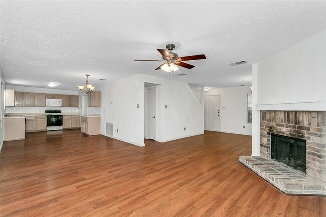 Building Photo - 5224 Royal Burgess Dr