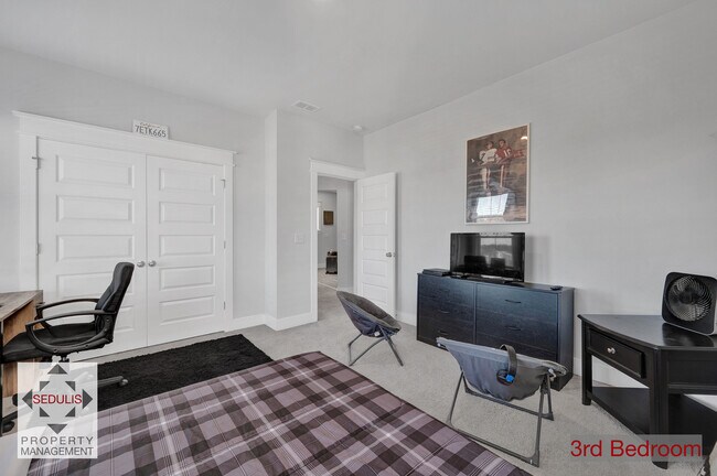 Building Photo - 1754 Sandybrook Dr