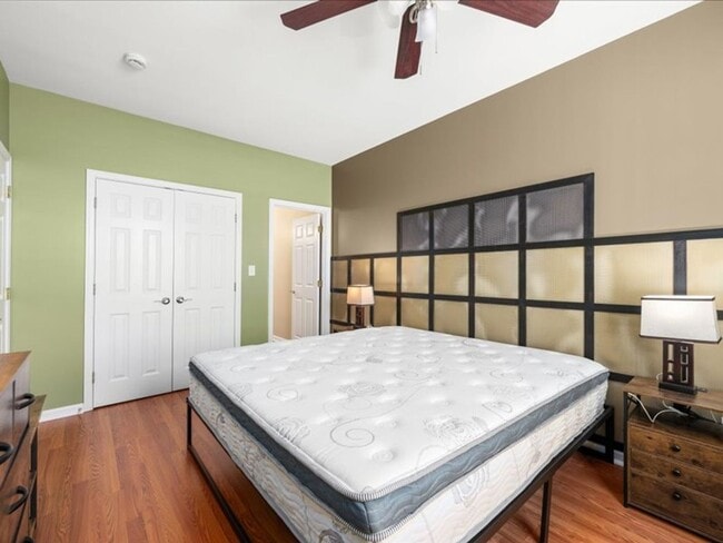Building Photo - For Rent: Beautifully updated 2-bed/2-bath condo, Sandpiper Village, Rehoboth. $2,000.00/month. P...