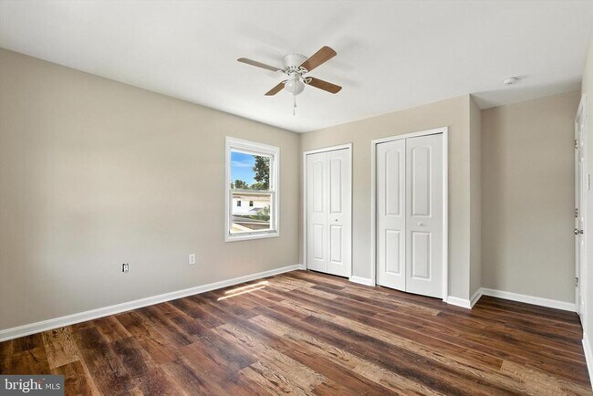 Building Photo - 1307 Farrara Dr