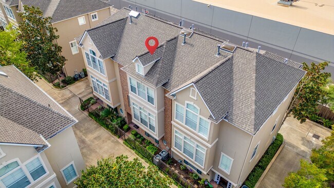 Building Photo - 2196 Bancroft Ln