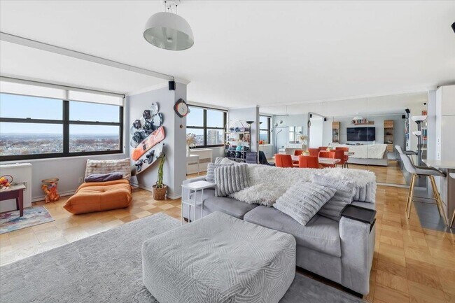 Building Photo - 7000 JFK Blvd E