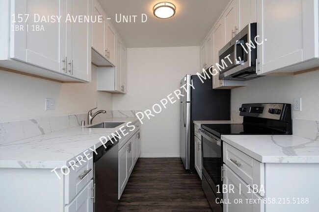 Primary Photo - 157 Daisy Ave