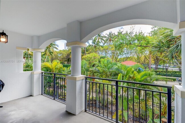 Building Photo - 3105 NE 184th St