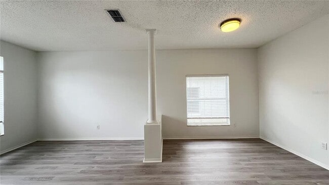 Building Photo - 123 Jaybee Ave