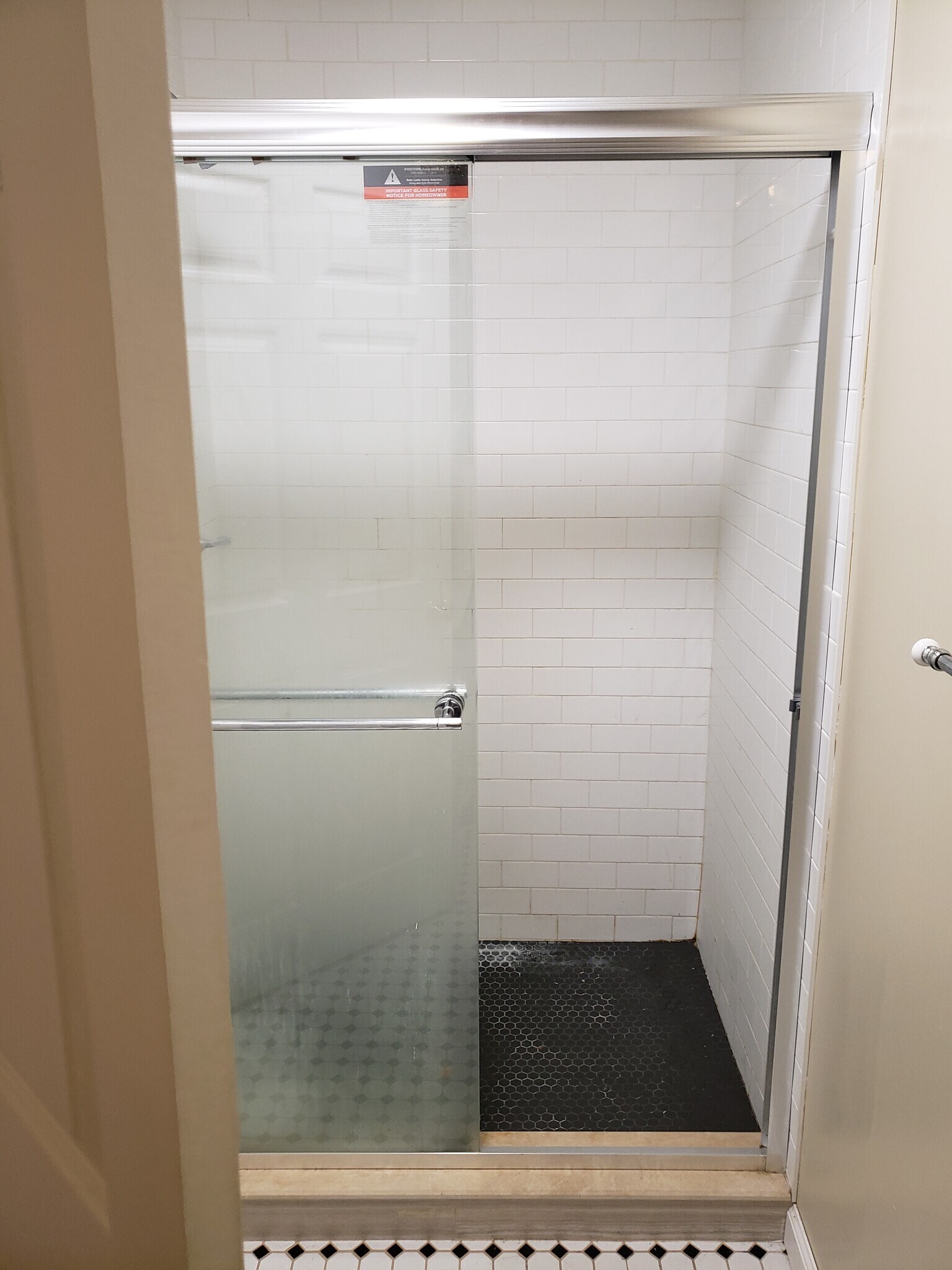 Building Photo - 319 Market St