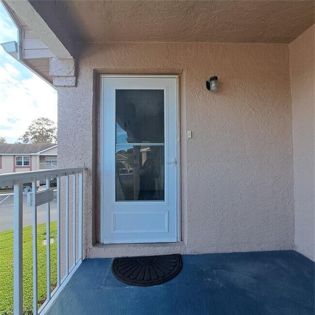 Building Photo - 4739 Myrtle Oak Dr