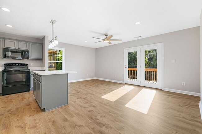 Building Photo - Newly Renovated 3-Bedroom Home with Modern Upgrades Minutes from Woodfin, Downtown Asheville, & W...