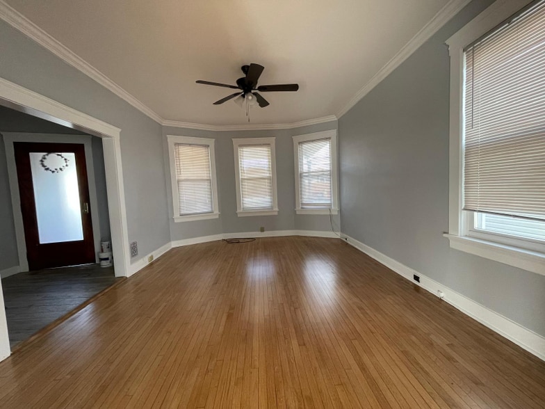 Building Photo - 18 Summit Rd