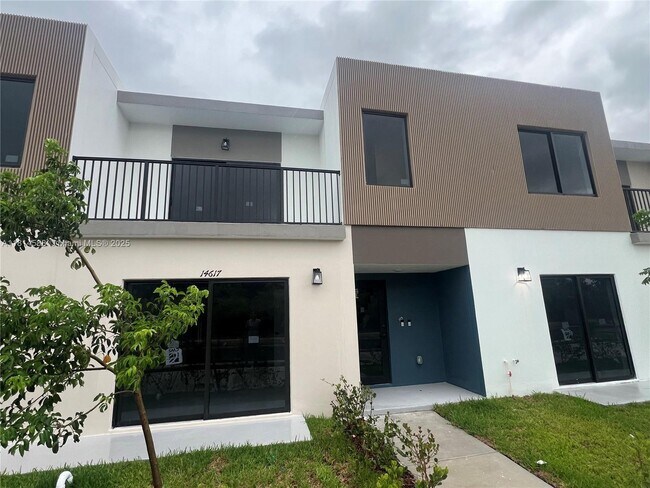 Building Photo - 14617 SW 262nd St