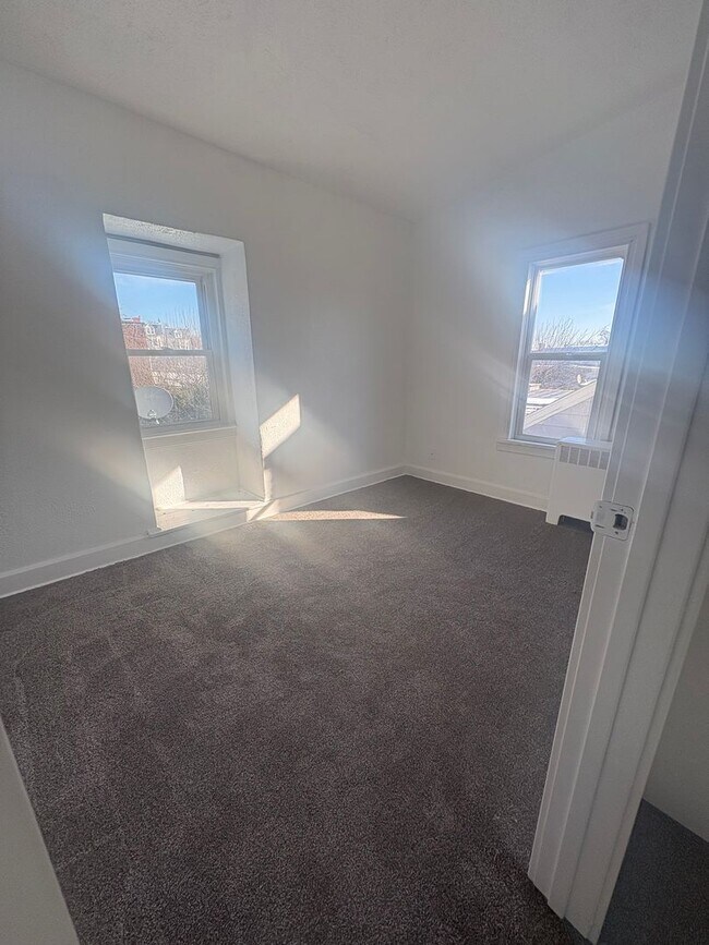 Building Photo - Coming Soon!