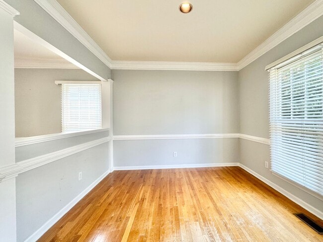 Building Photo - 4 Bedroom On Quiet Cul-De-Sac in Adams Farm - Lawn Care Included!