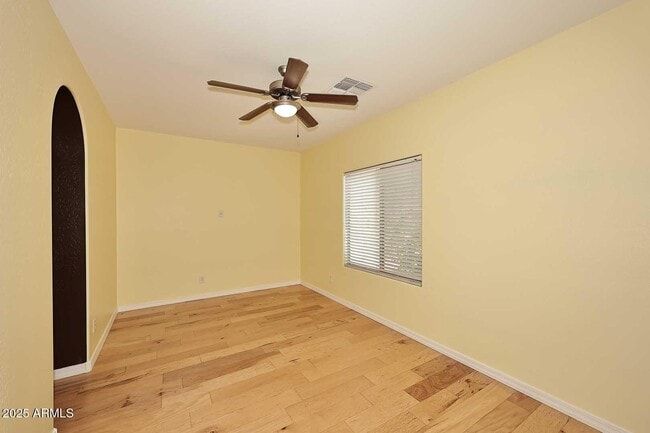 Building Photo - 2422 East Charlotte Dr