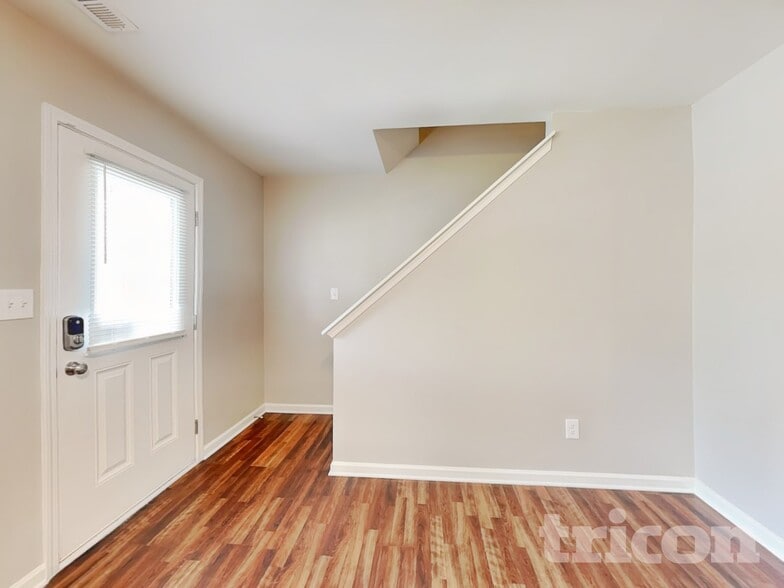 Building Photo - 12437 Stumptown Rd