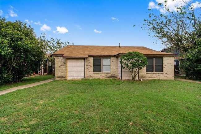 Primary Photo - 1208 Orchard Park Cir