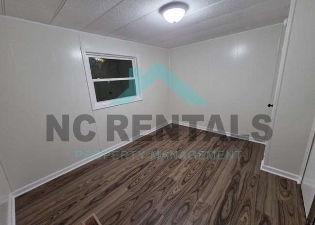 Building Photo - 7100 Tipton Dr