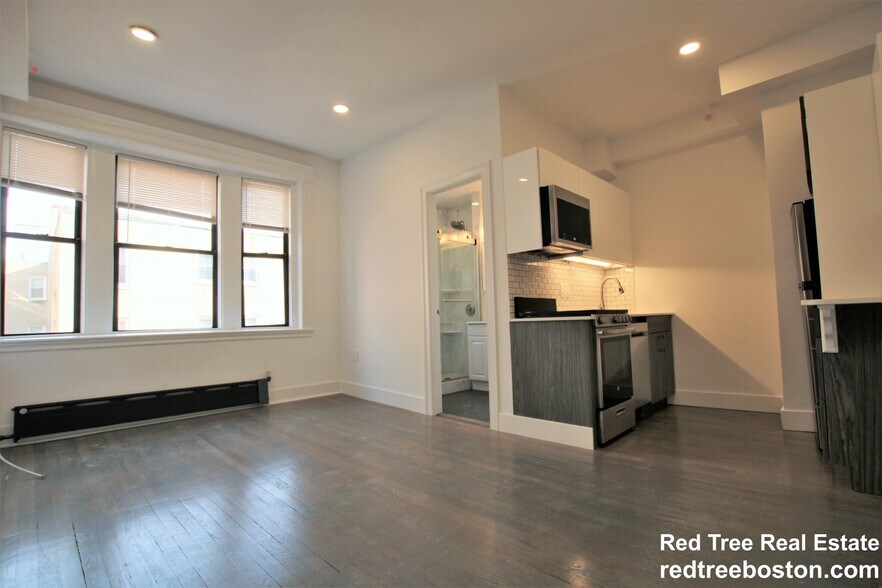 Building Photo - 11 Queensberry St