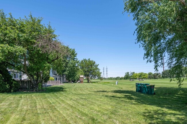 Building Photo - 21258 Cascade Ct