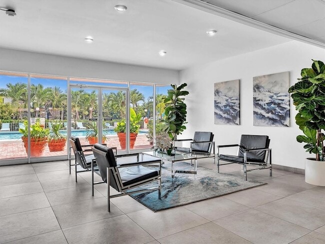 Building Photo - 401 Golden Isles Dr