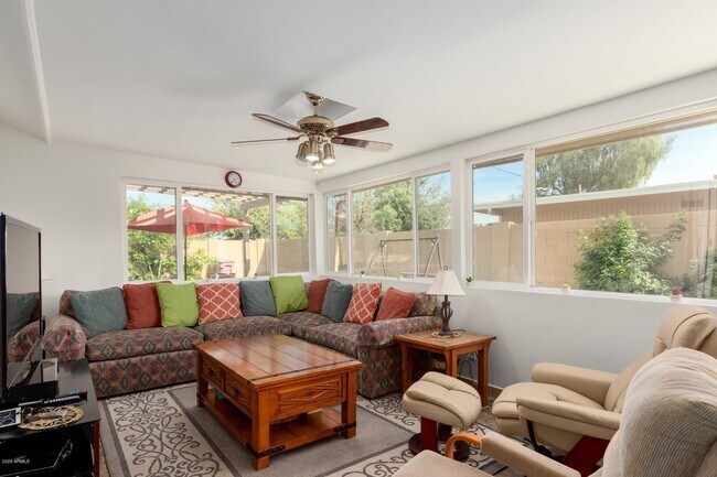 Building Photo - 6825 E Virginia Ave