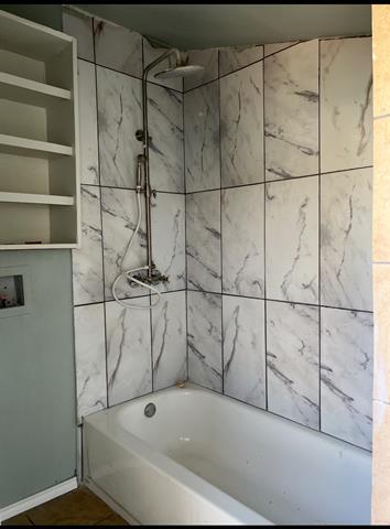 Building Photo - 1614 N Woods St