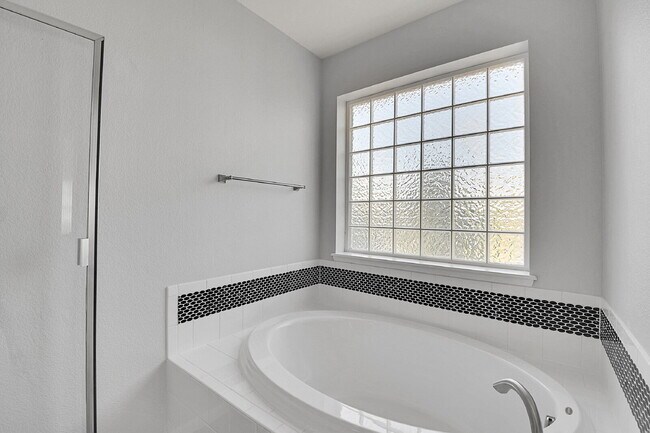 Building Photo - $3,300 - 3 Bed, 2.5 Bath Home in Westminst...