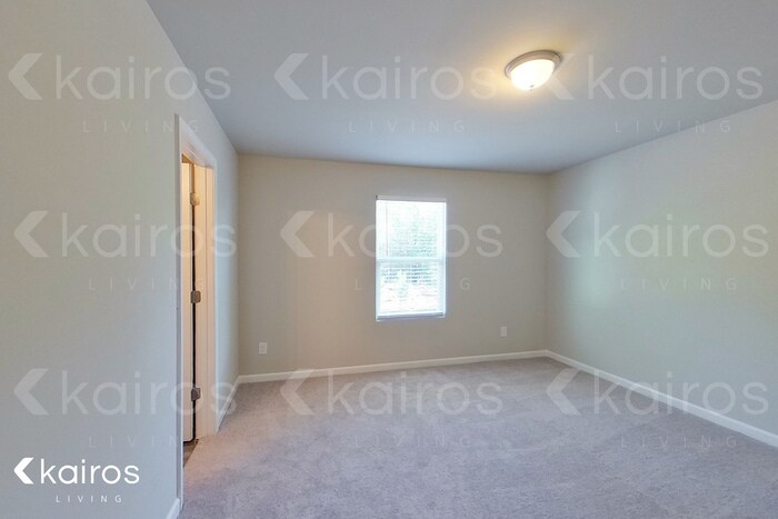 Building Photo - 243 Hawthorn Trail