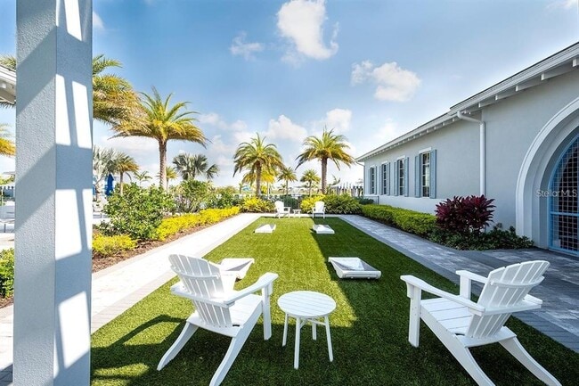 Building Photo - 8066 Redonda Lp