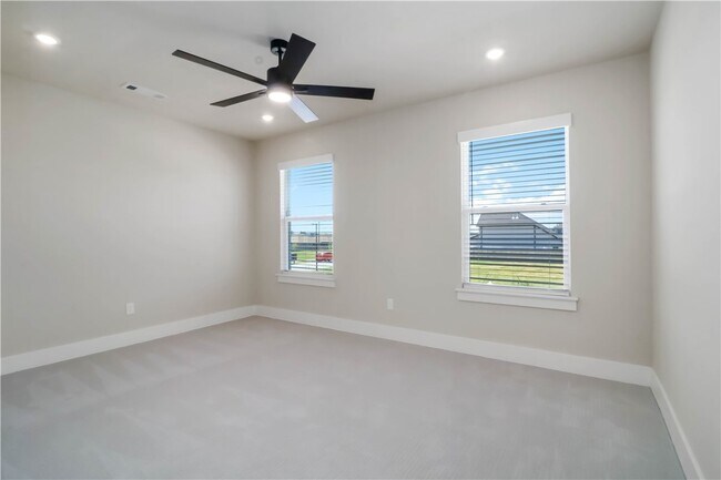 Building Photo - 1840 Momi St