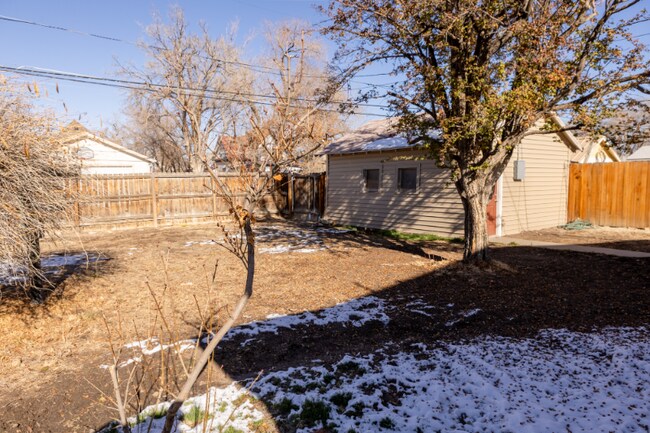 Building Photo - 1138 White Ave