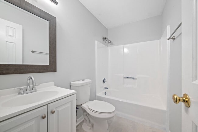 Building Photo - 1761 Skiffes Creek Cir