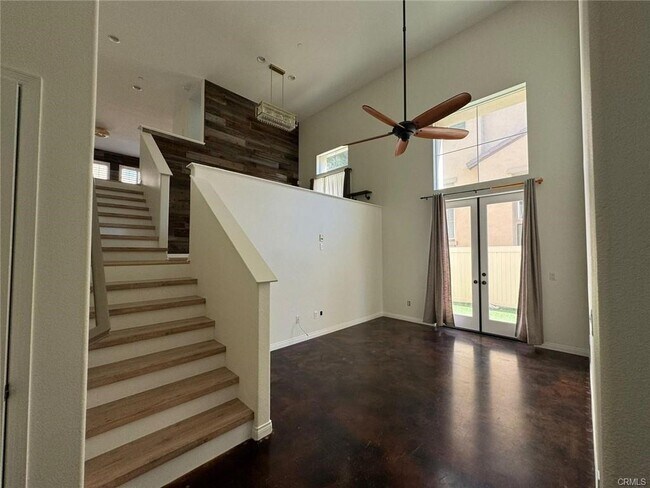 Building Photo - 336 W Cork Tree Dr