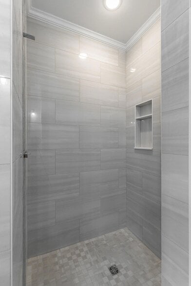 Building Photo - 5085 Oop Rd